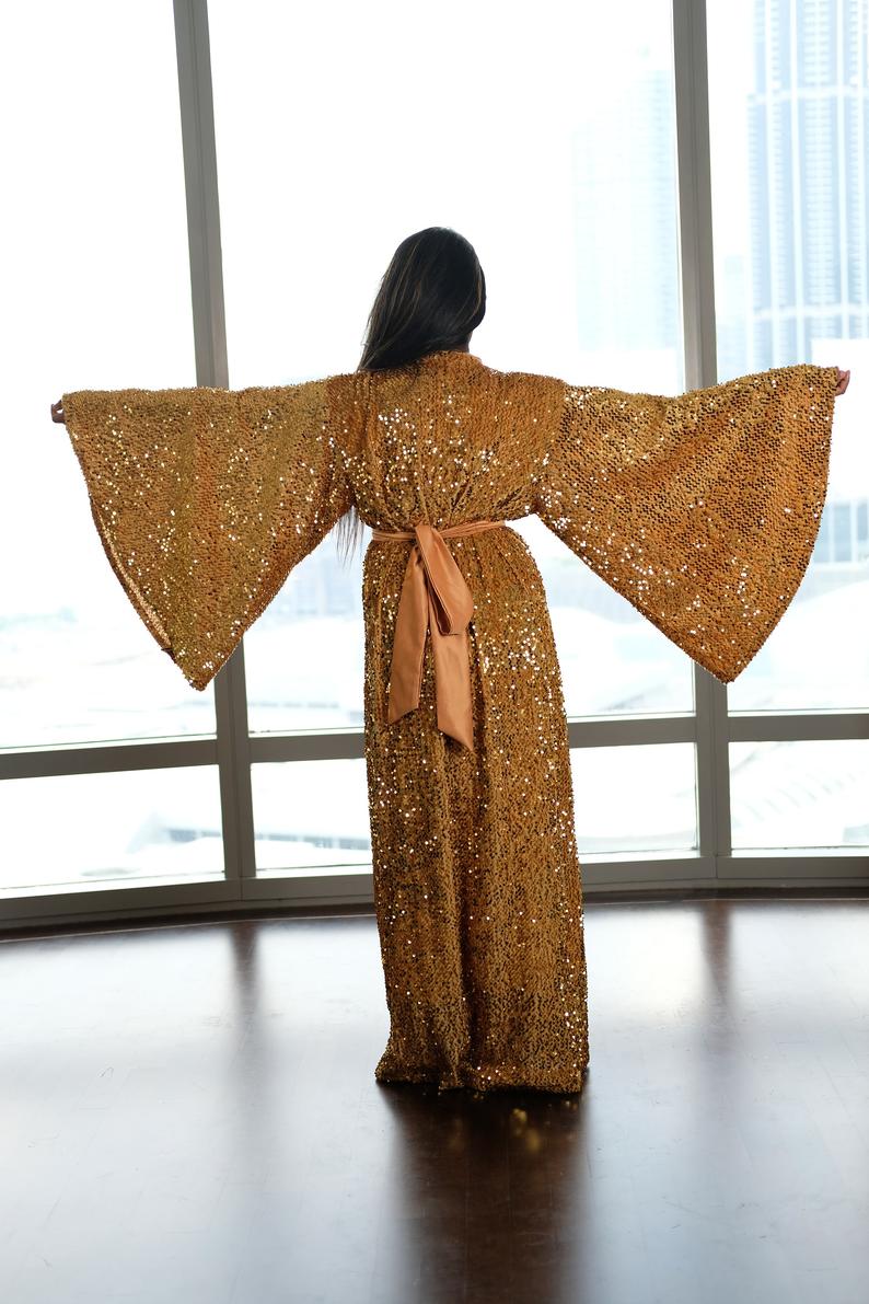 gold sequin robe wide sleeves